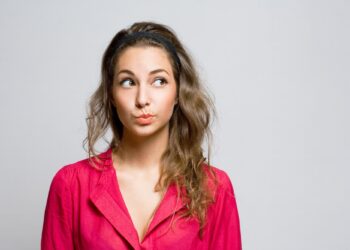 3 Singapore Shares Hitting New Highs — and Whether or not They’re Value Shopping for